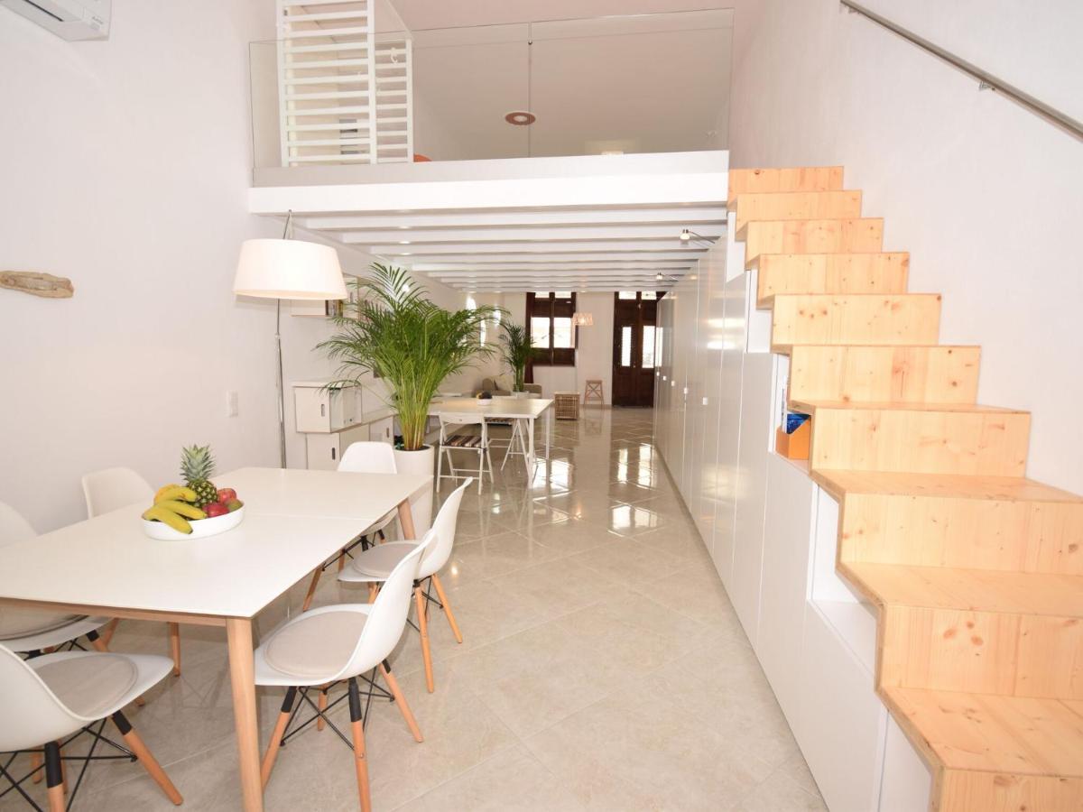 Modern Holiday Home In Olh O With Terrace 奥良 外观 照片