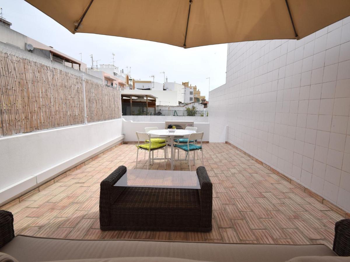 Modern Holiday Home In Olh O With Terrace 奥良 外观 照片