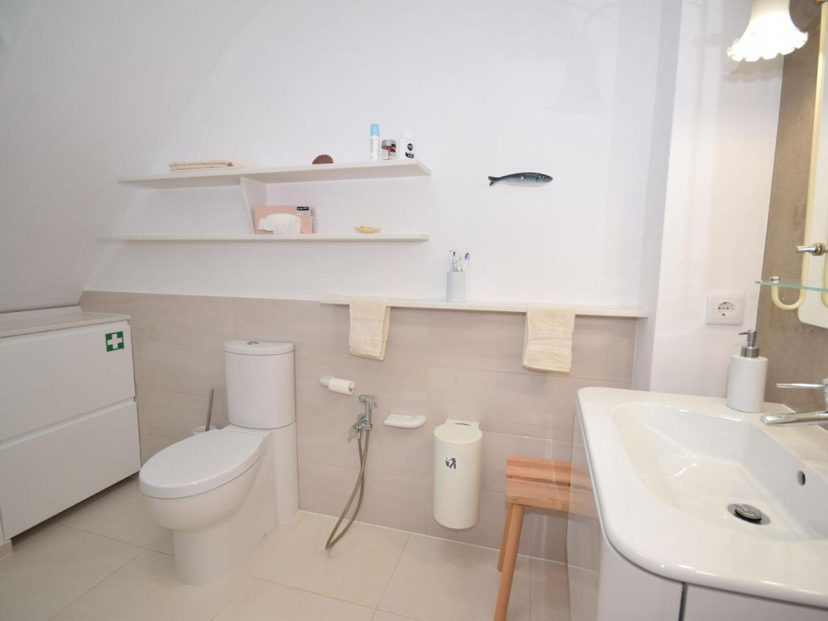 Modern Holiday Home In Olh O With Terrace 奥良 外观 照片