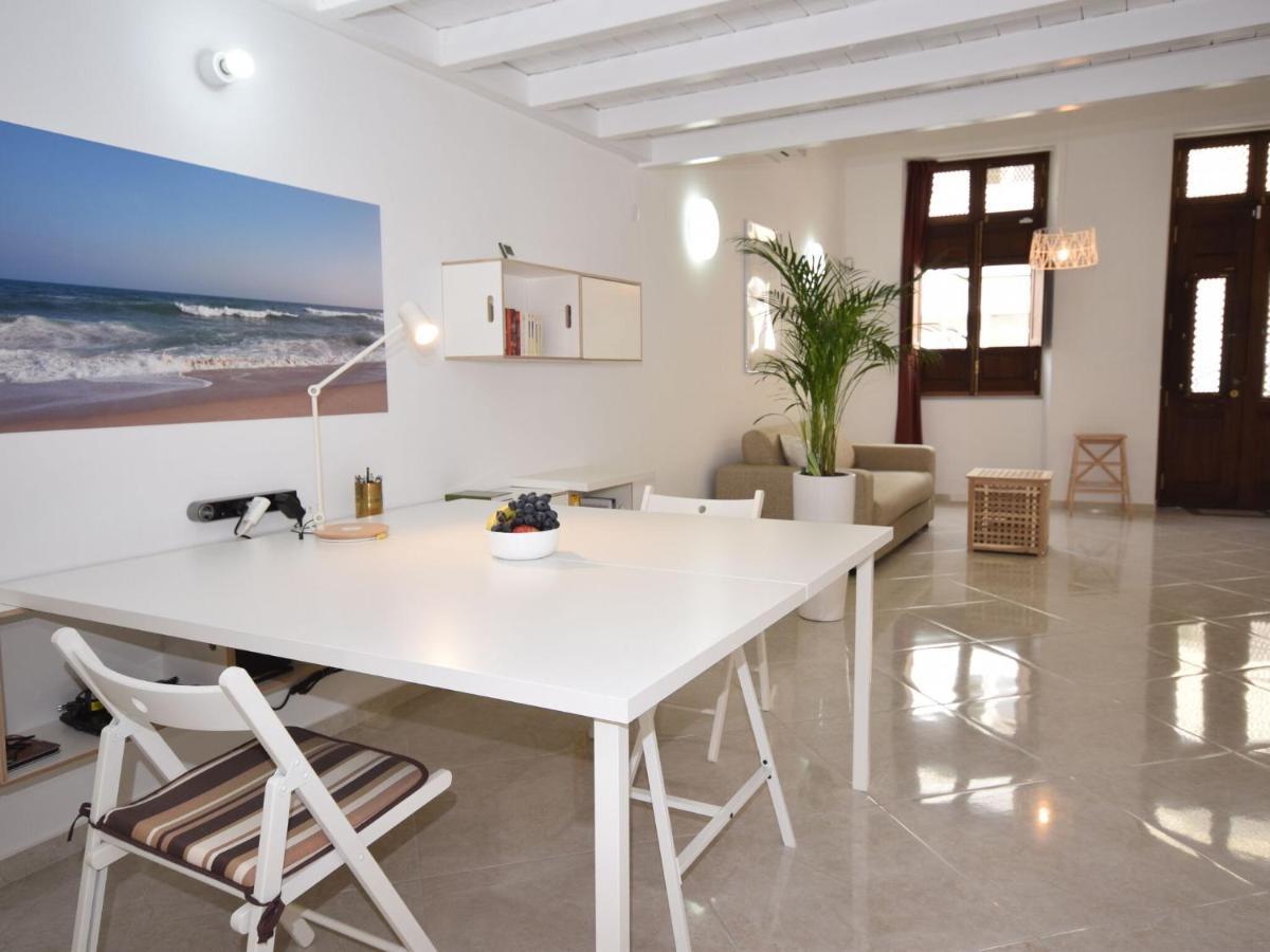 Modern Holiday Home In Olh O With Terrace 奥良 外观 照片