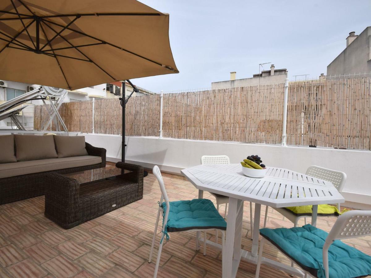 Modern Holiday Home In Olh O With Terrace 奥良 外观 照片