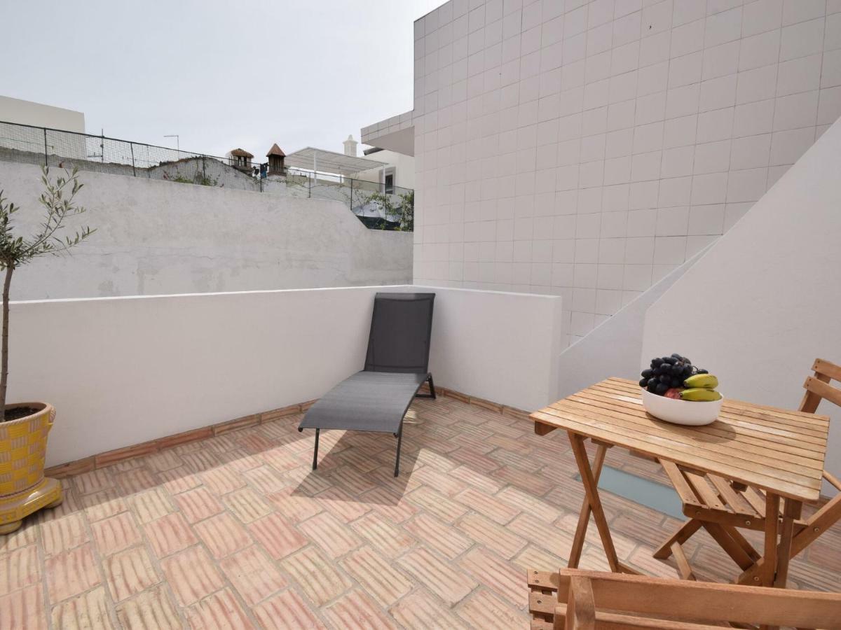 Modern Holiday Home In Olh O With Terrace 奥良 外观 照片